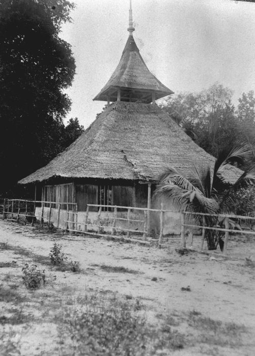 Vintage photos of a regional house structure