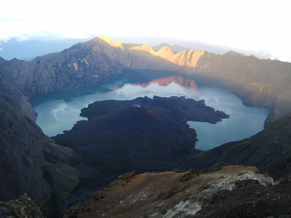 An astounding photo of the crater at Rinjani Volcano, Lombok