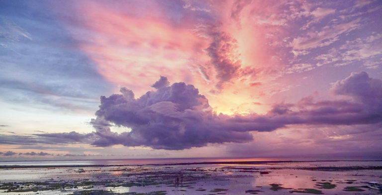 Best View of Colorful Clouds on Lembongan Island
