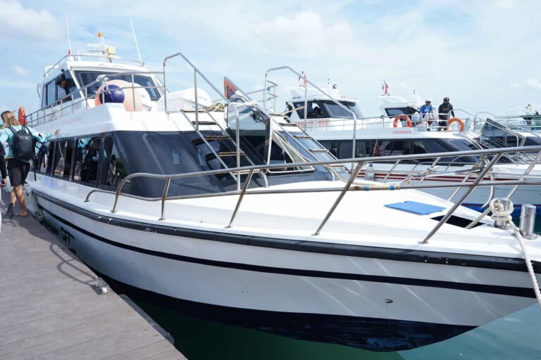 boat arthamas express 01 768x512