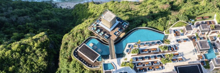 62b53350e3bd05ca4db9ec76 resort img above min 768x257